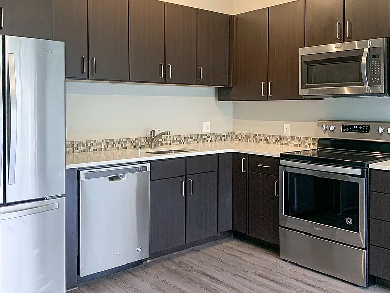 2400 E Boston St — Photo 8