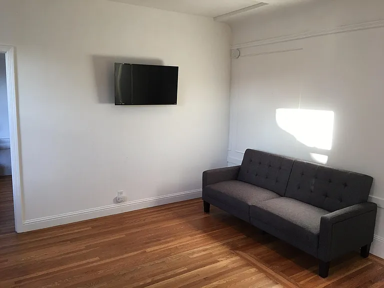 1392 Funston Ave #2 — Photo 4