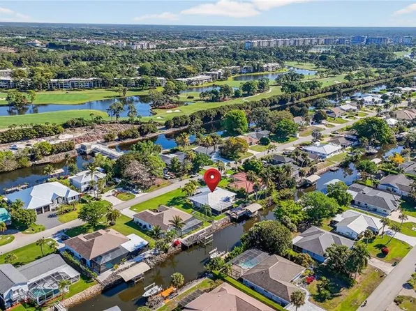 2424 Longboat DR, NAPLES, FL 34104