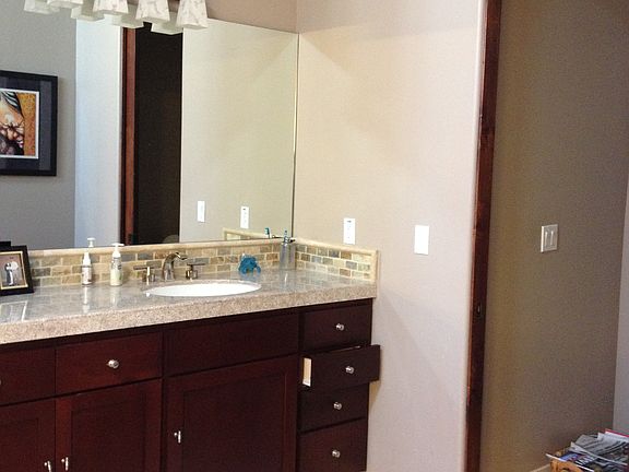 5th image of 1326 E Catamaran Dr
