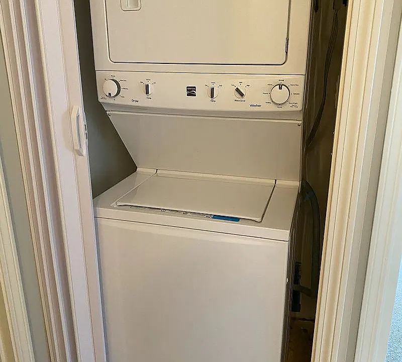 1st image of 289 Elm St #14