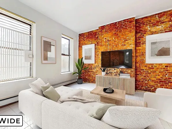 1488 First Avenue image 1 of 8