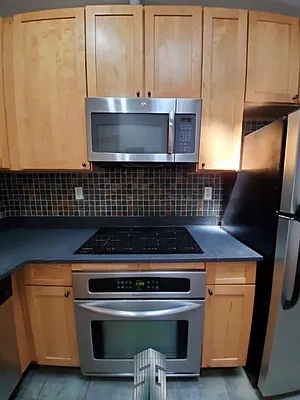 Rented by Skyline Group Real Estate | media 9