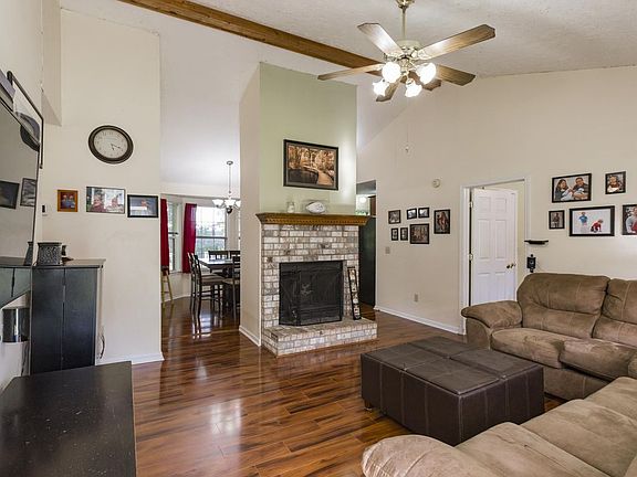 4th image of 206 Natchez Ct N