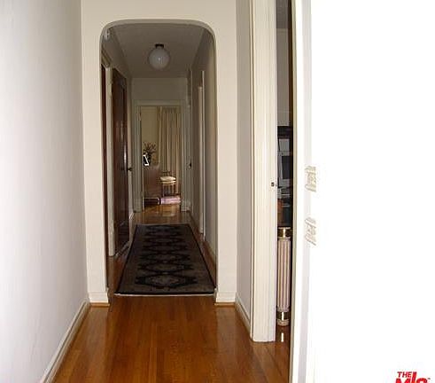 5th image of 630 S Mansfield Ave