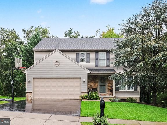 3rd image of 211 Edenderry Way