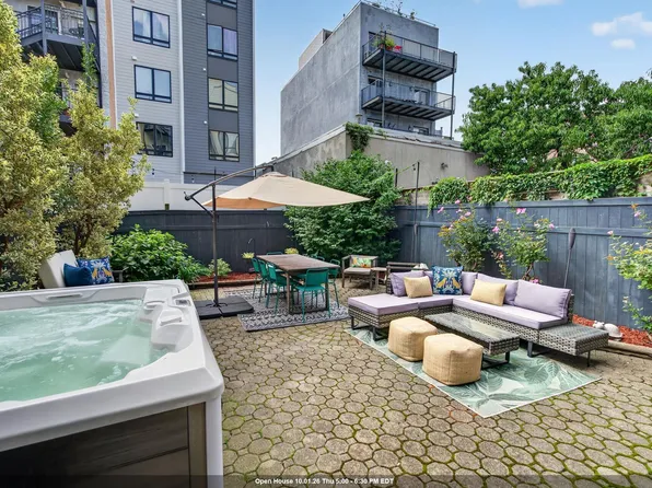 416 Monroe Street image 1 of 32