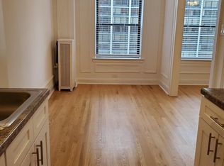40 East Oak Street, Chicago, IL 60611