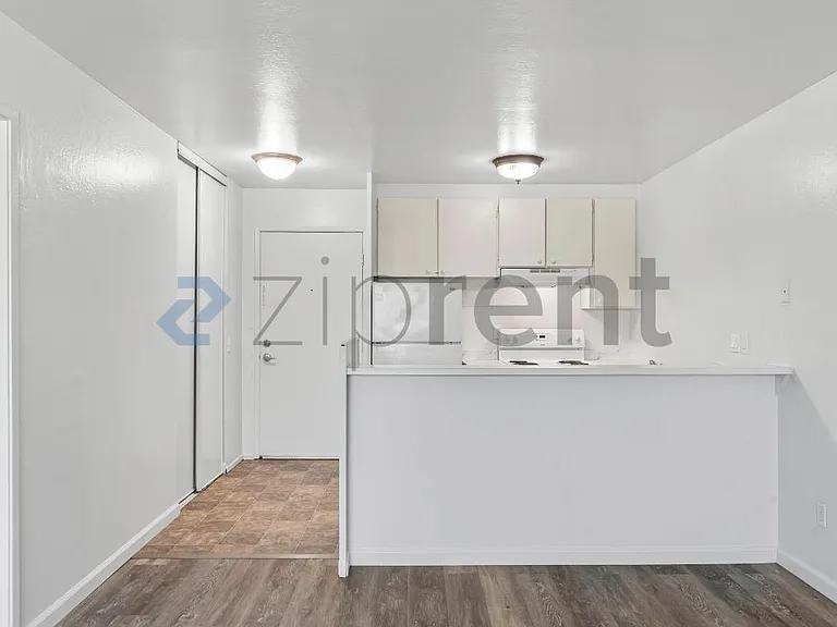 100 Village Dr #206 — Photo 4