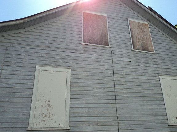 4th image of 803 Lindsey St