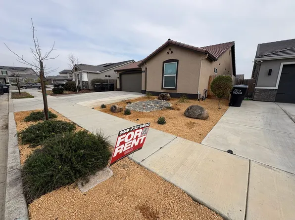 2234 S Oakhurst Ct, Visalia, CA 93292