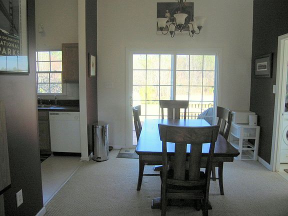 4th image of 3413 Briarwood Ct