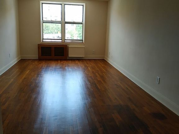 3rd image of 14241 41st Ave APT 414