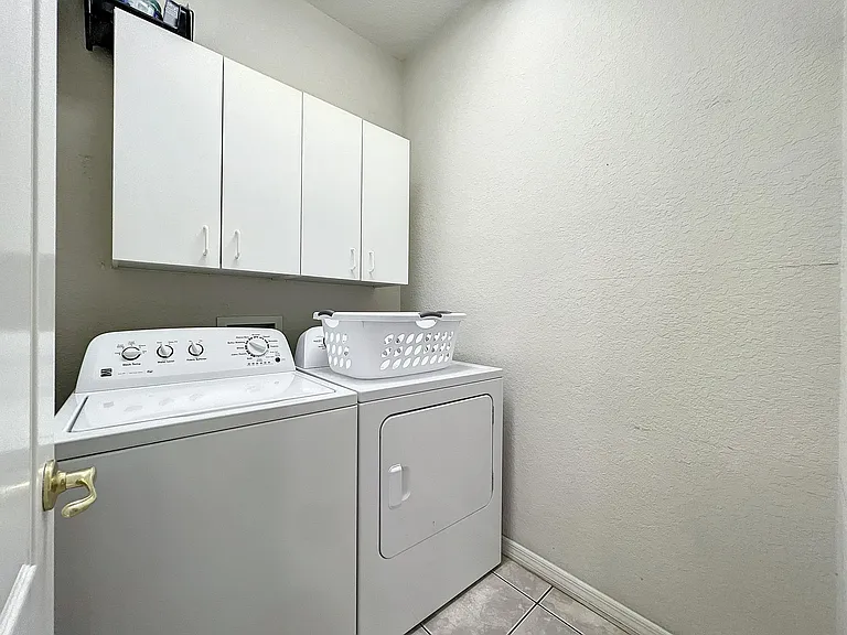 832 Cumberland Cir — Photo 13