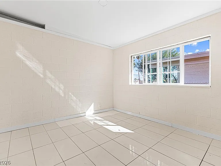 2204 S 15th St #2204 — Photo 12