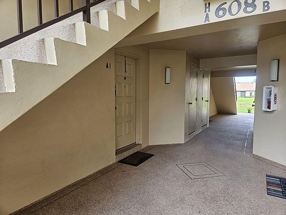 4th image of 608 Sea Pine Way #A1