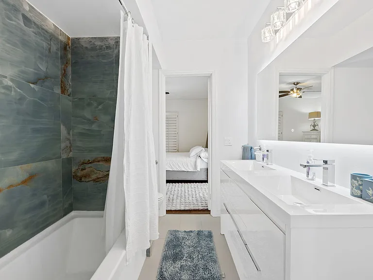 2400 Delmar Pl — Photo 28