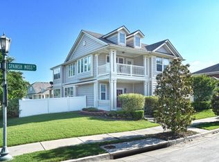 1252 Spanish Moss Dr, Aubrey, TX 76227