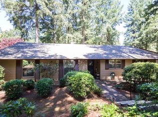 4341 Woodside Cir, Lake Oswego, OR 97035