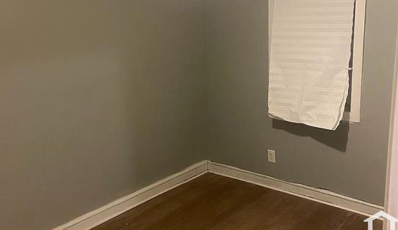 2nd image of 1774 Pershing St