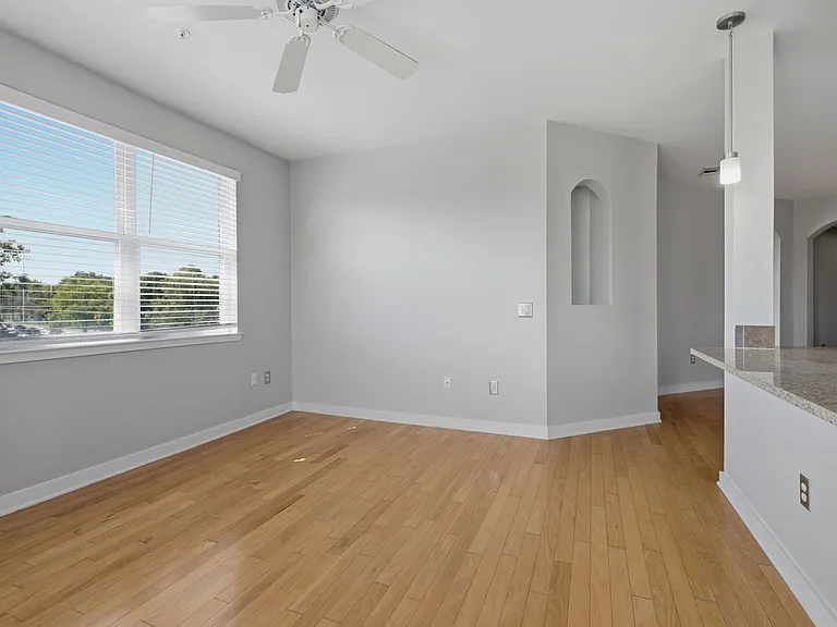 3000 Vanderbilt Pl #445 — Photo 14