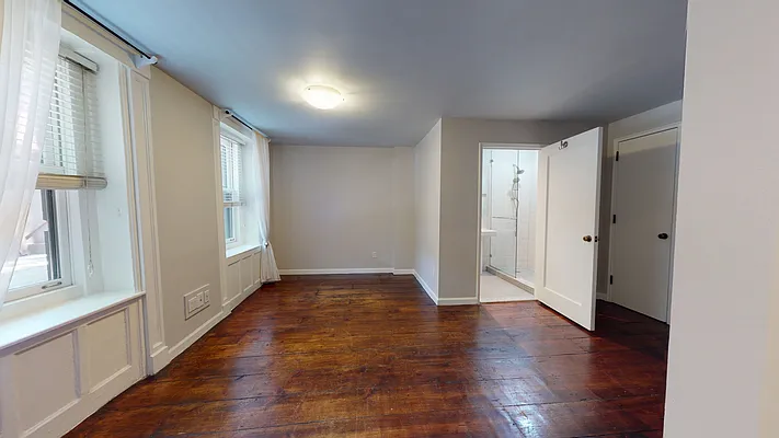 Rented by Brownstone Real Estate | media 29