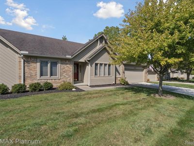 8230 Sawgrass Trl, Grand Blanc, MI, 48439