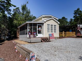 44 Admiral Dr, Hartwell, GA 30643