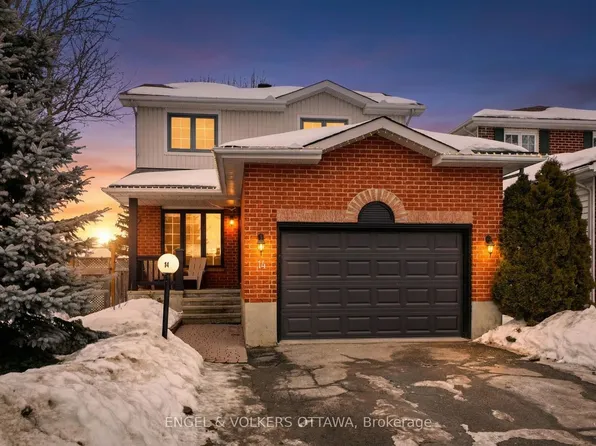 14 Gamma Ct, Ottawa, ON K2J 3X1