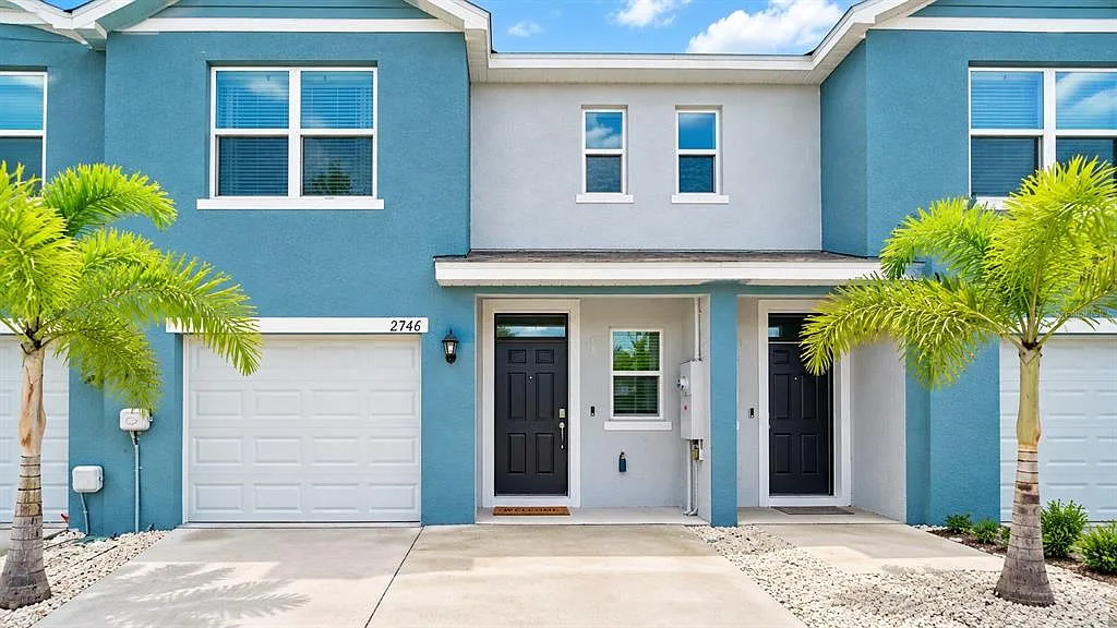 3 bed, 2.5 bath, 1464 sqft, $2,600 — Photo 1