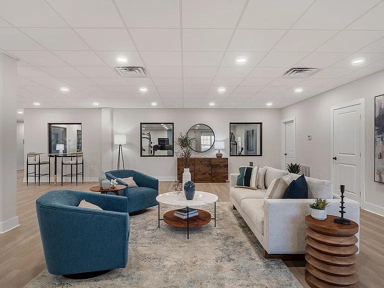 Community Clubhouse & Lounge Seating
