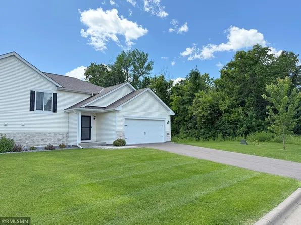 1042 White Tail Ln, Montrose, MN 55363