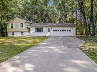25872 Maple Dr, Mattawan, MI 49071