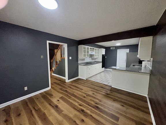 2nd image of 2312 Garden Park Ct
