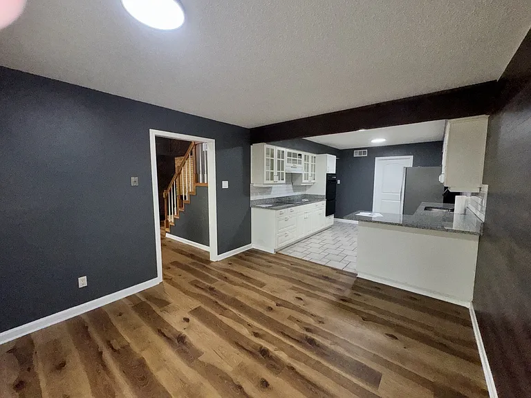 2312 Garden Park Ct — Photo 2