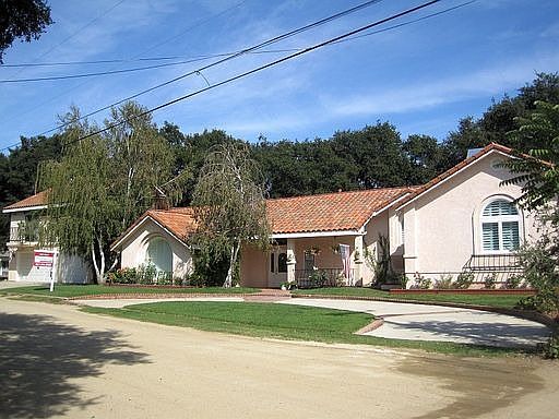 1st image of 24760 Oakcreek Ave
