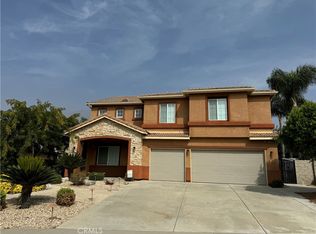 29260 Lake View Ln, Highland, CA 92346