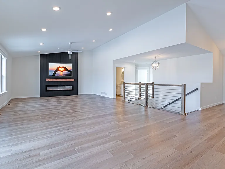 13636 Redwood Way NW — Photo 7