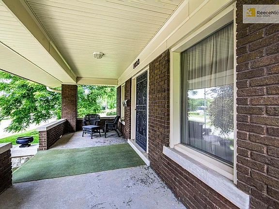 Large covered front porch.