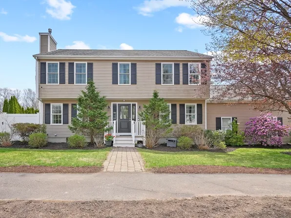 10 Matteo St, Worcester, MA 01606