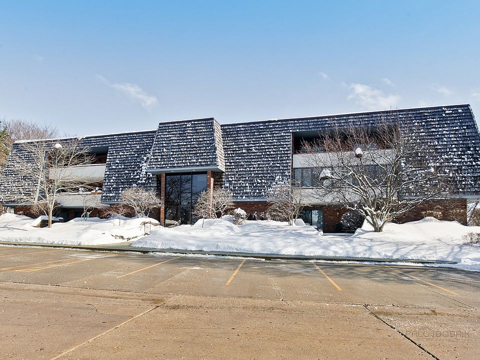 1st image of 100 Red Top Dr APT 203