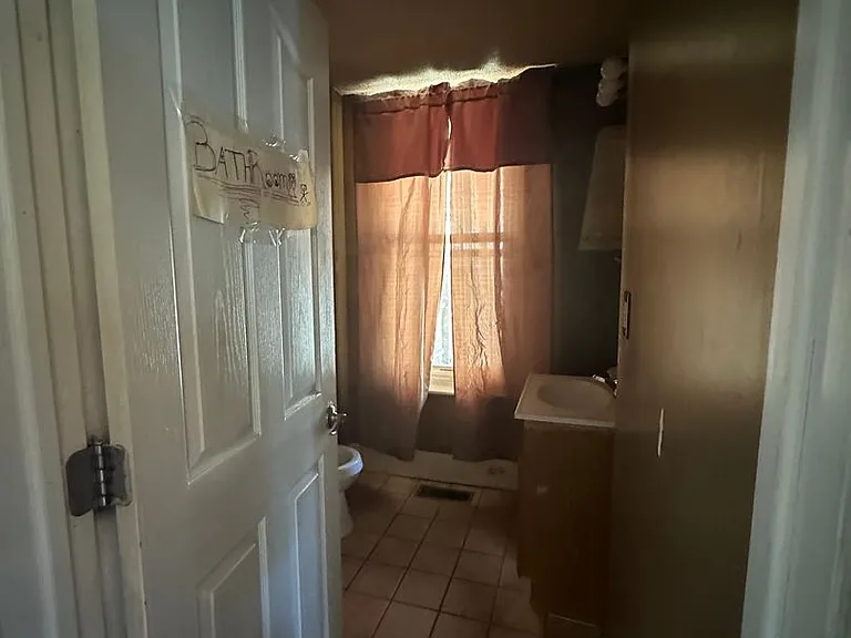 502 Cherokee St — Photo 8