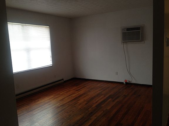 4th image of 224 North St