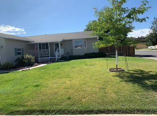 2850 Glacier Ave, Cody, WY 82414