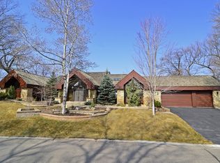 3380 Julian Dr, Chaska, MN 55318