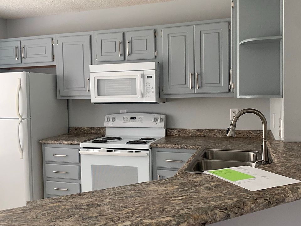 2nd image of 114 Hamilton Dr