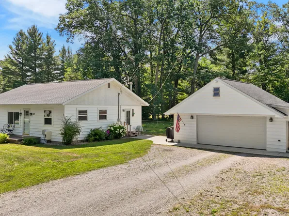 105 Mallard Ave, Houghton Lake, MI 48629