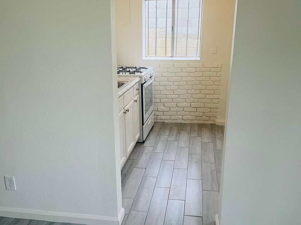 Studio W full separate Kitchen