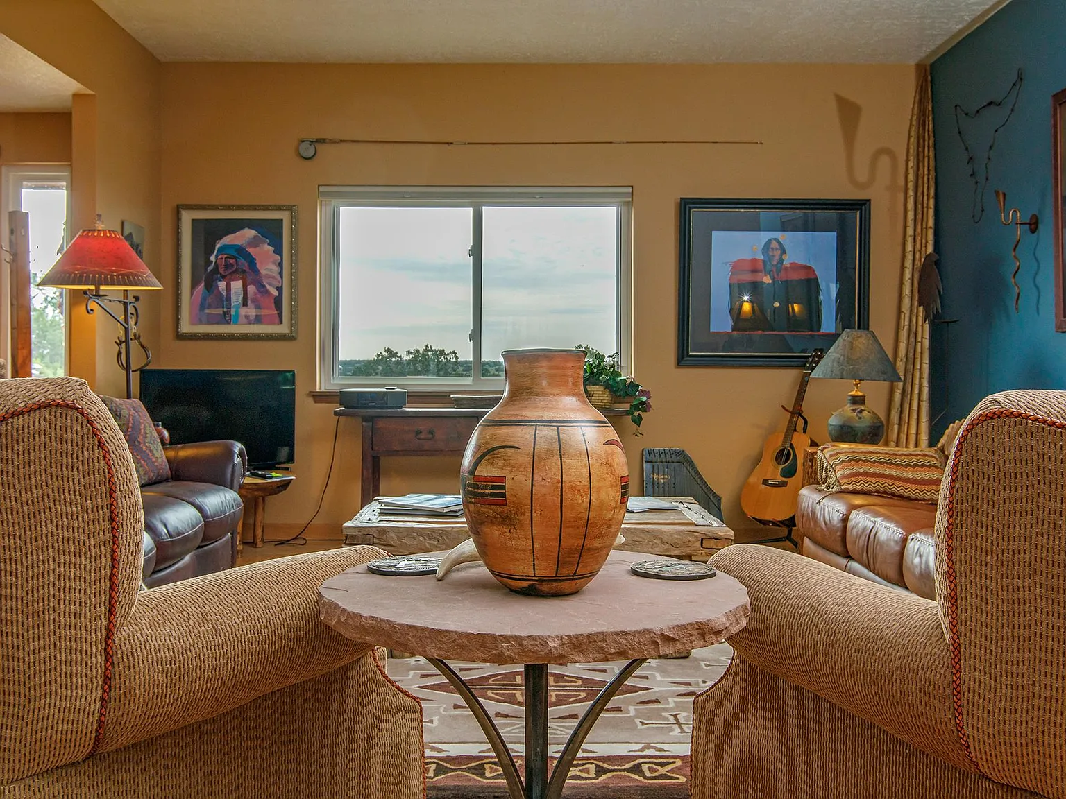 2 bed, 2446 sqft, $4,000 — Photo 4