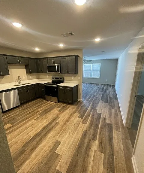 4421 E Main St #8 — Photo 1